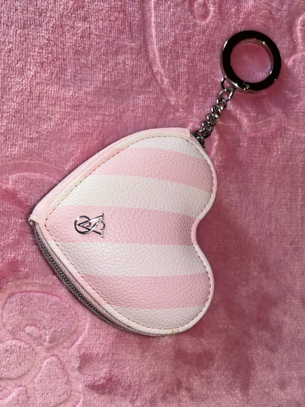 Victoria's Secret Pink and White Striped Heart Keychain Coin Purse - Picture 2 of 2